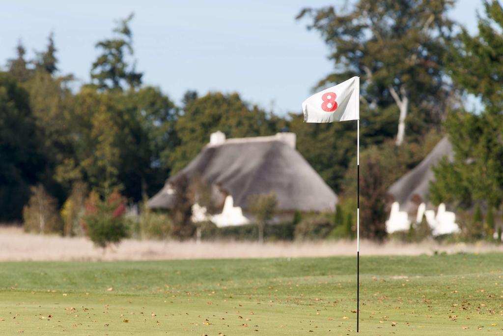 Les Ormes Domaine Et Resort Epiniac Exteriér fotografie
