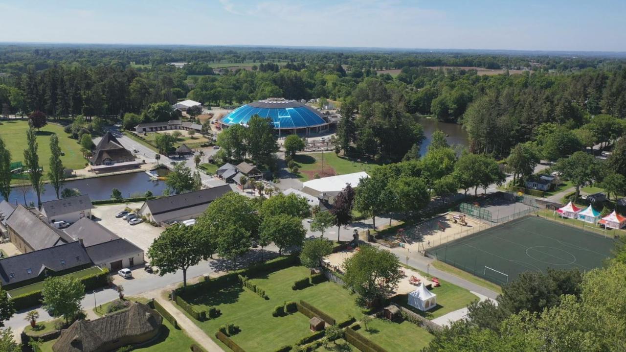 Les Ormes Domaine Et Resort Epiniac Exteriér fotografie