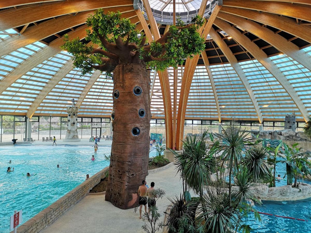 Les Ormes Domaine Et Resort Epiniac Exteriér fotografie
